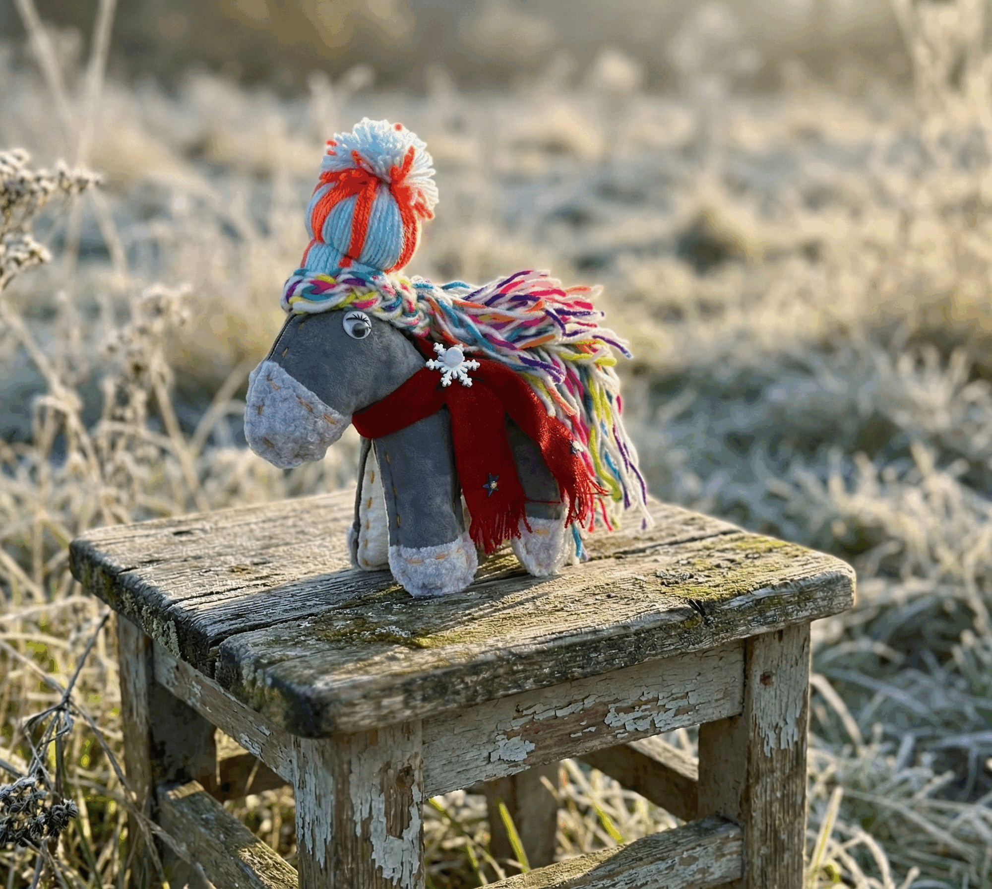 Kopyciak świąteczny szary